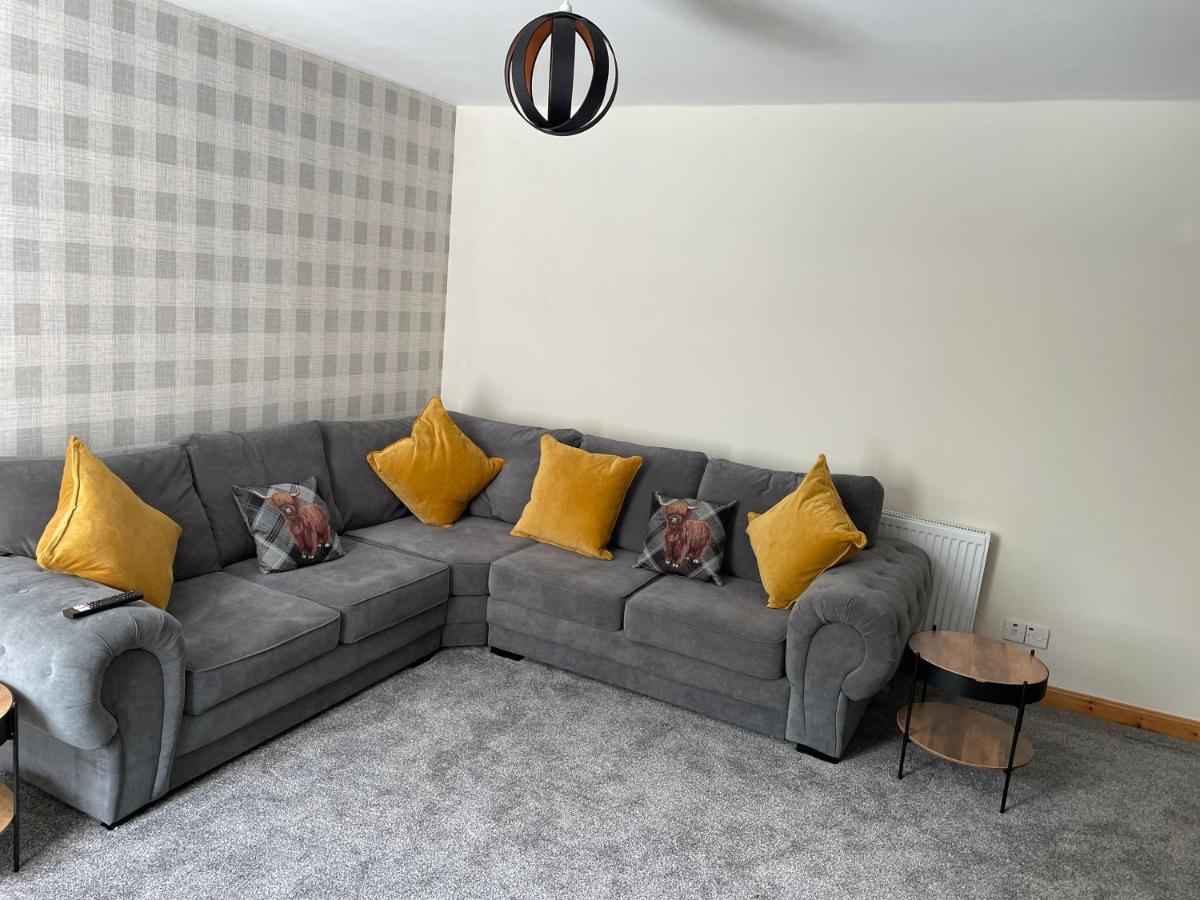 3 Bedroom Townhouse On Nc500, Wick, Highland Apartment